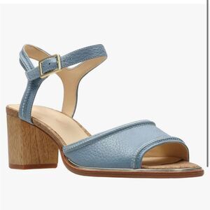 Clarks blue leather heels